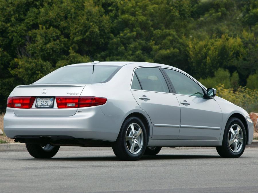  Honda Accord Hybrid 2005 года  (US) (фото 9 из 30)